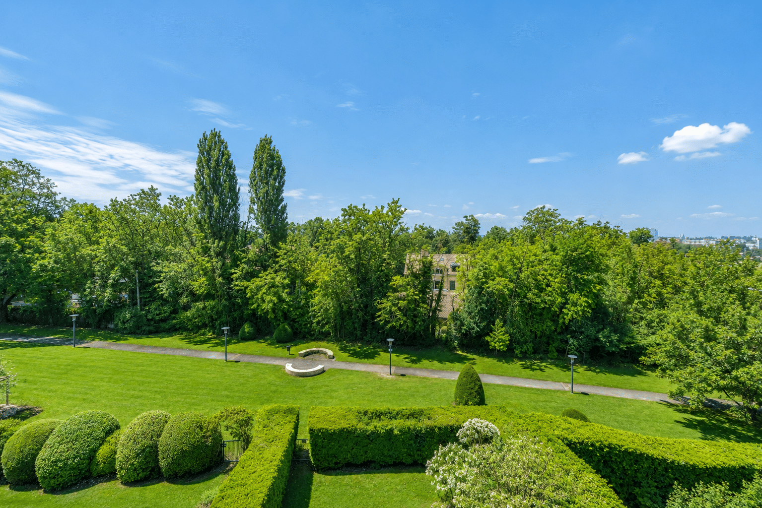 Penthouse duplex d’exception au cœur de Cologny
