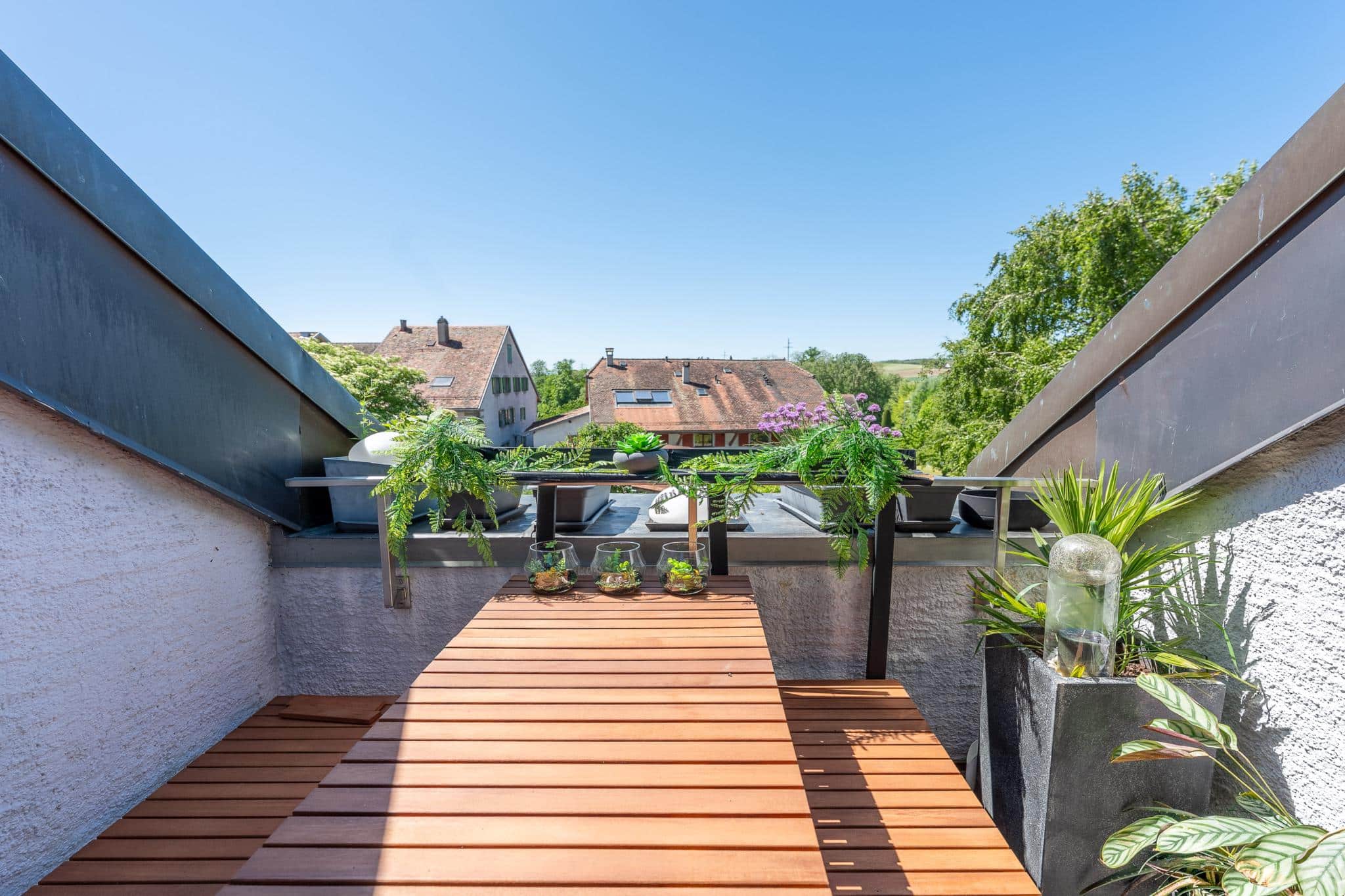 Grand Duplex intégralement rénové proche centre Nyon (Eysins)